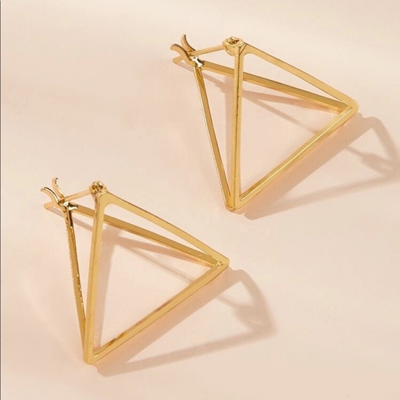 New 3D Open Triangle Earrings - Picture 3 of 4